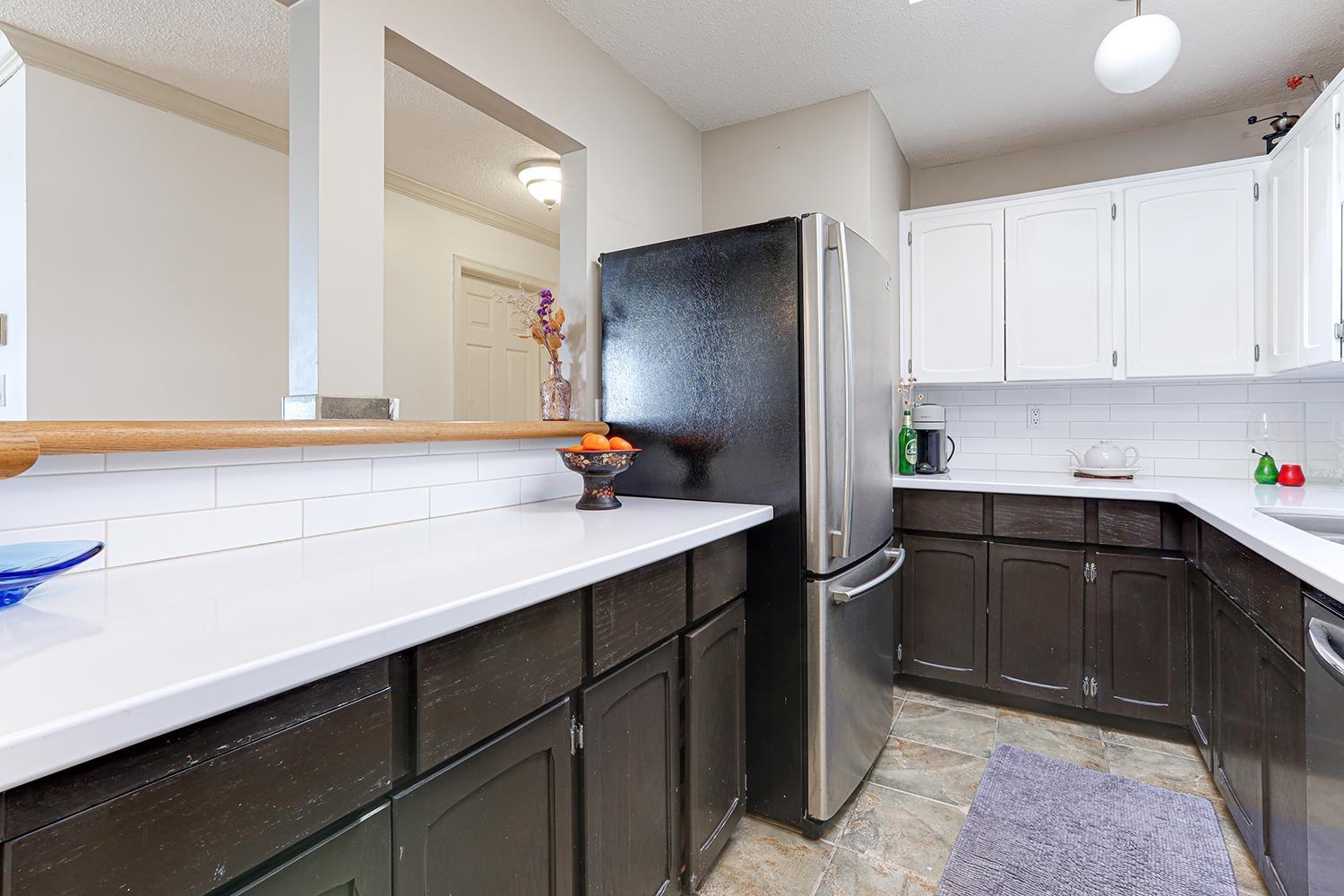301 1354 WINTER STREET, White Rock