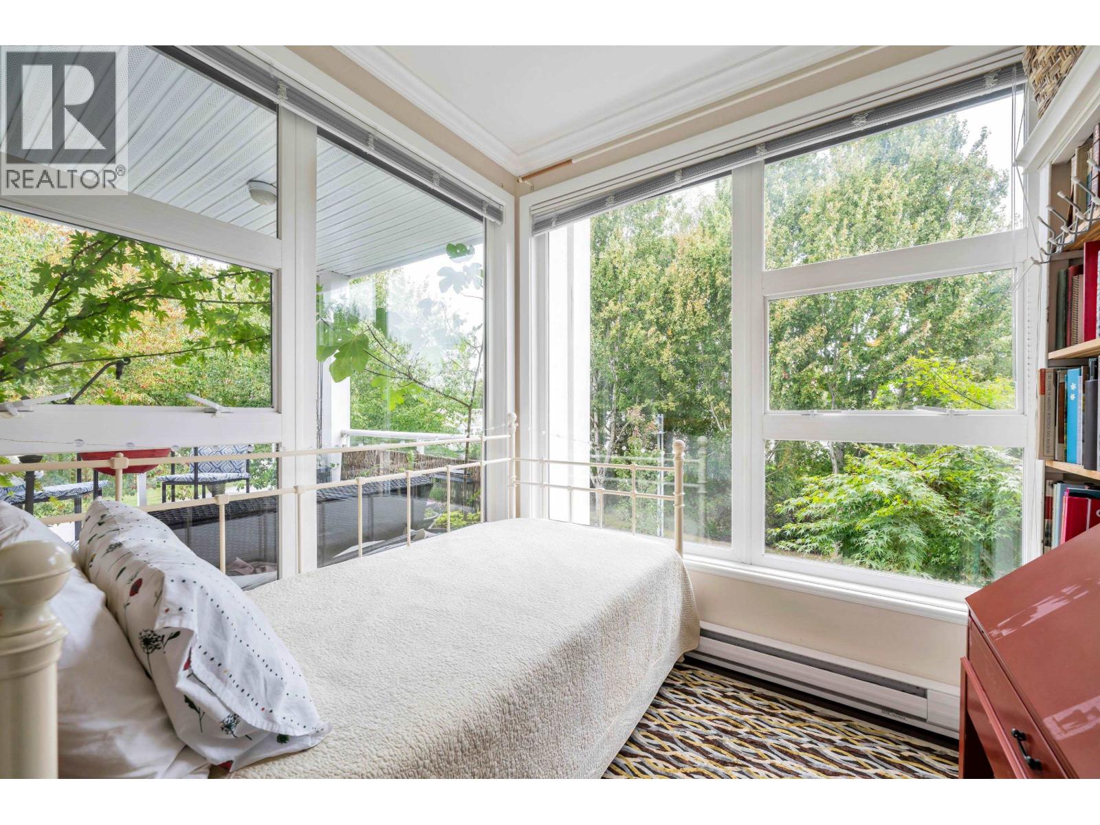#206-4500 WESTWATER Drive, Richmond