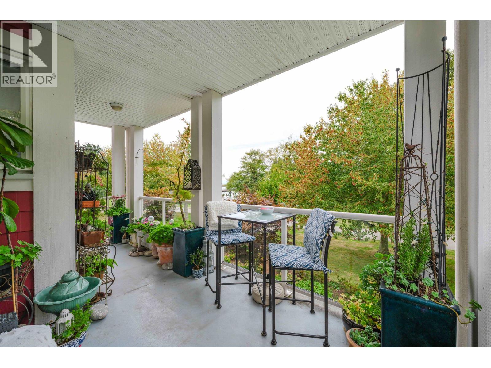 #206-4500 WESTWATER Drive, Richmond