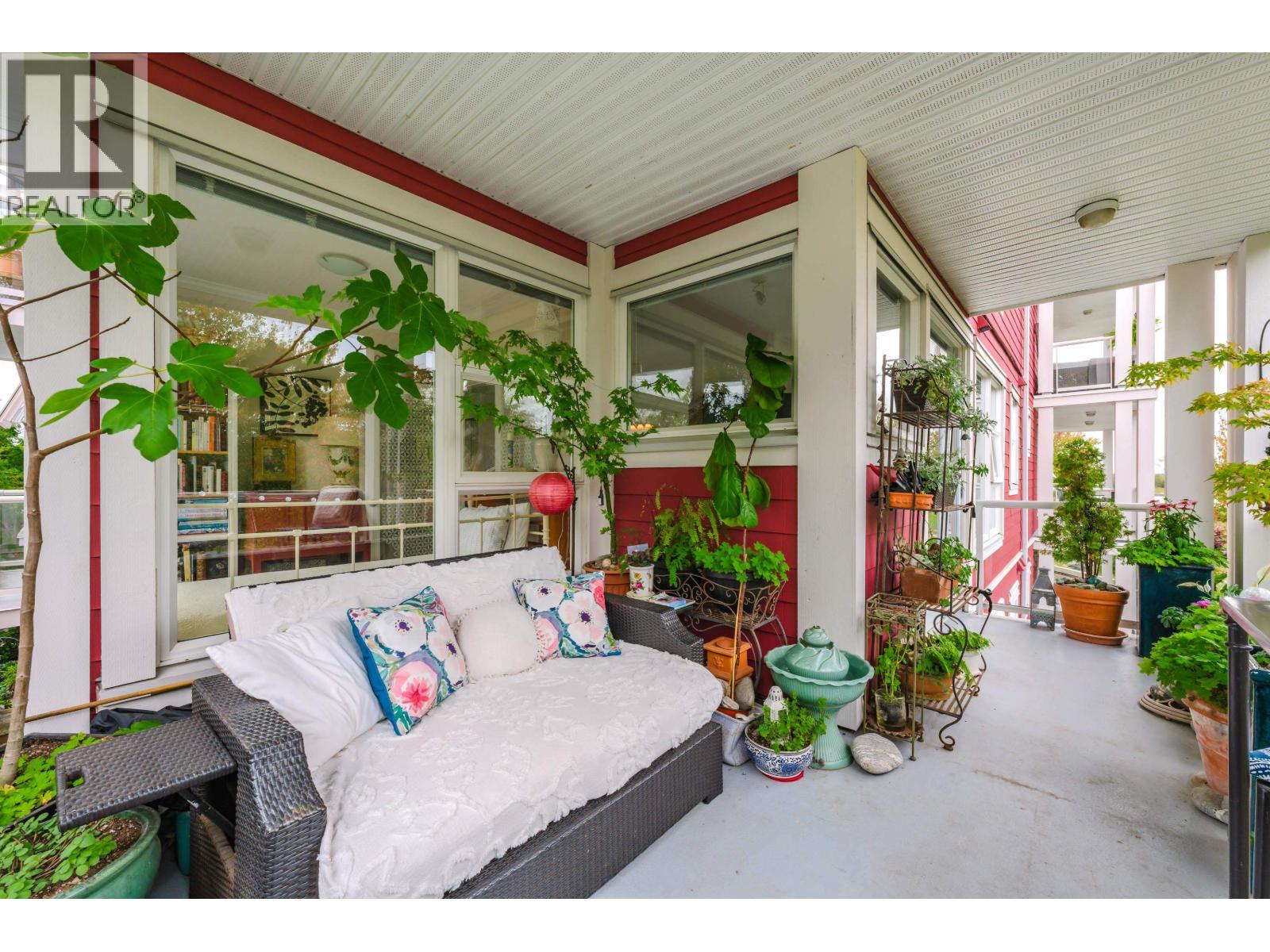 #206-4500 WESTWATER Drive, Richmond
