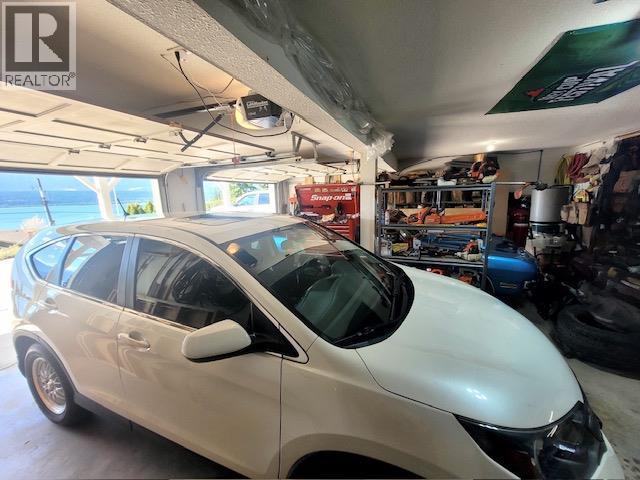  4410 Lakeshore Road Northeast, Salmon Arm