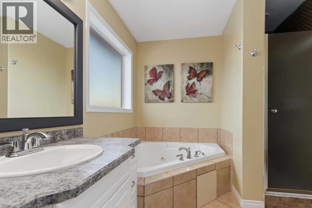 114 Lanauze Street, Fort McMurray
