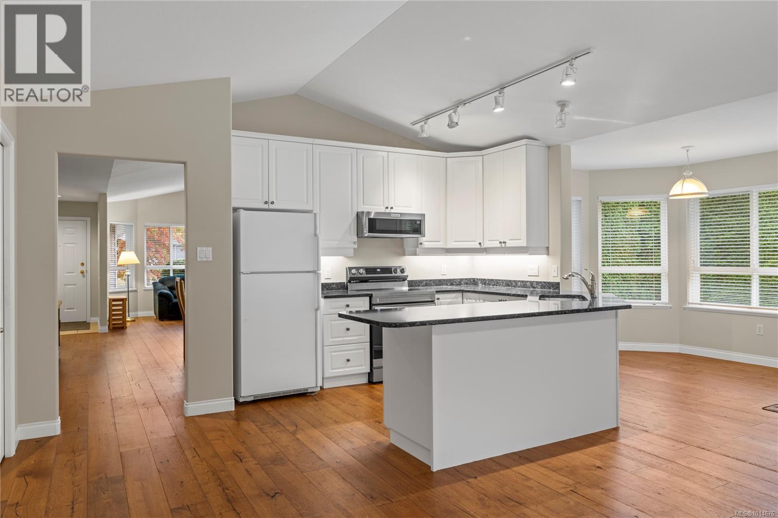 1205 Saturna Dr, Parksville