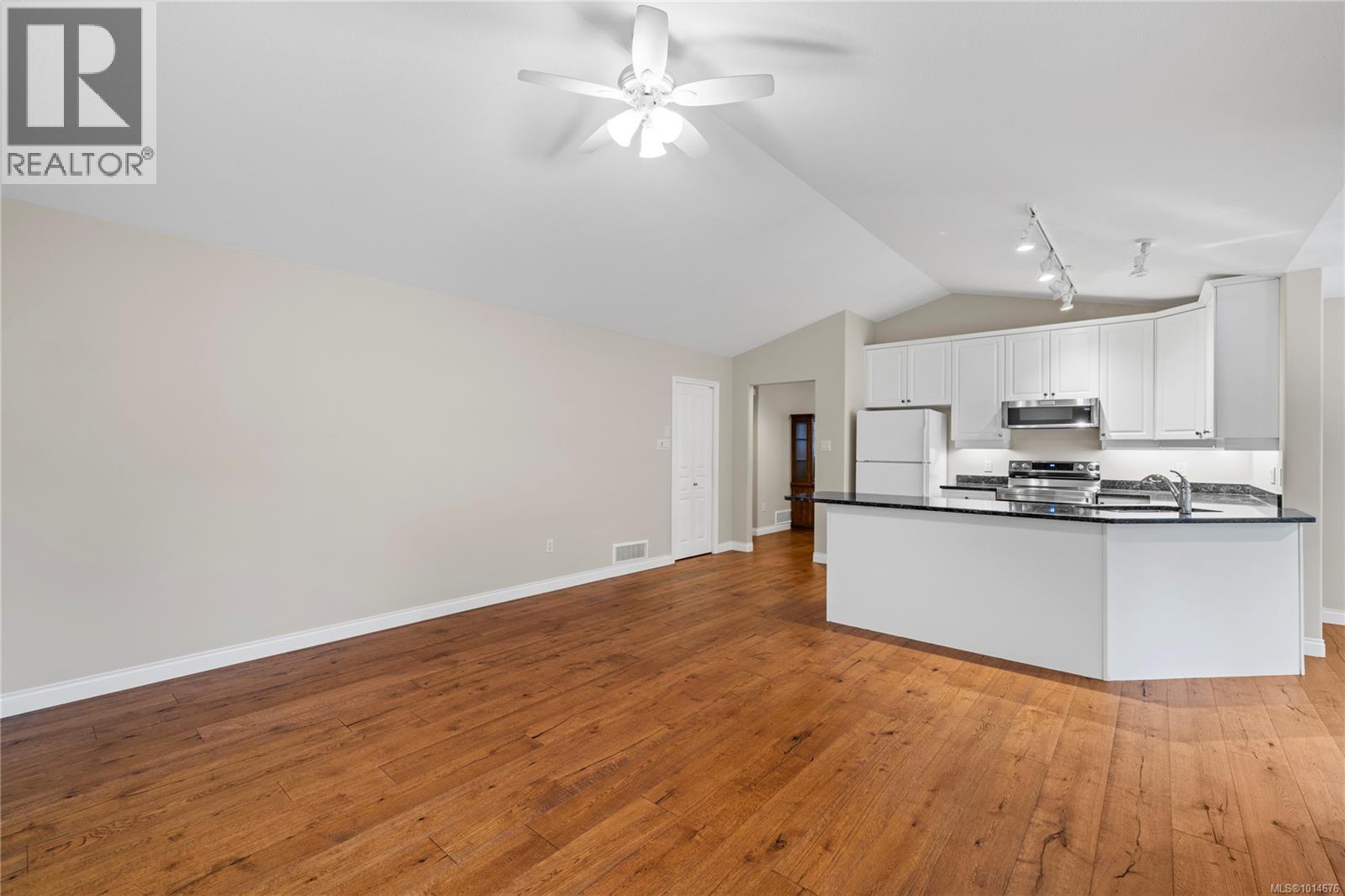 1205 Saturna Dr, Parksville