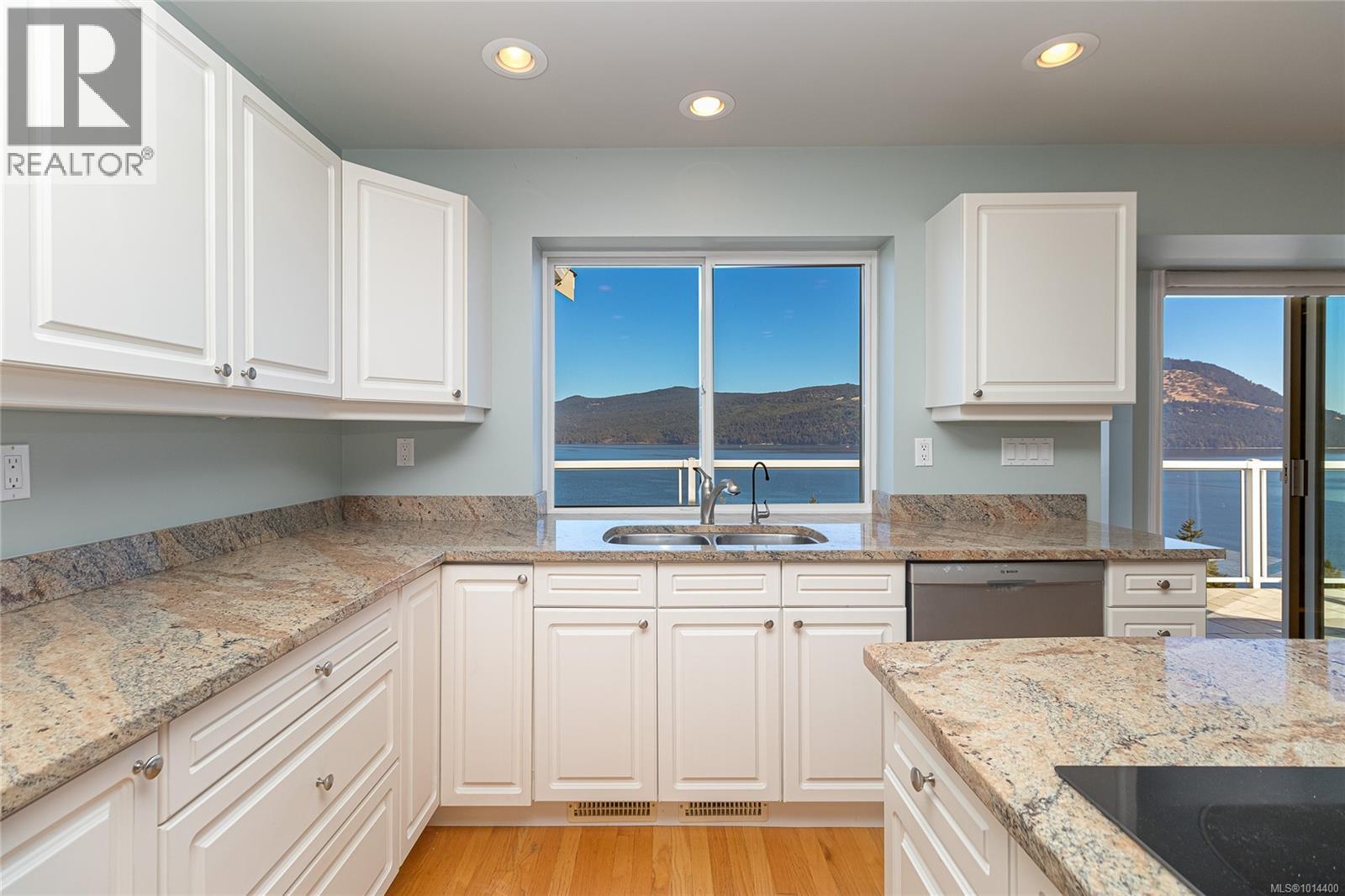 515 Marine View, Cobble Hill