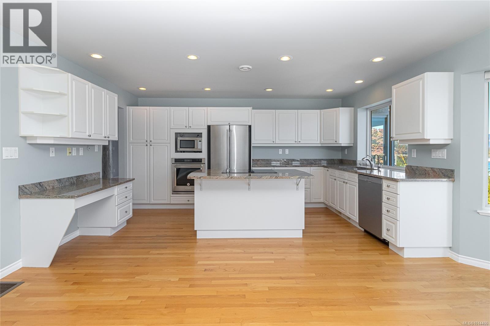 515 Marine View, Cobble Hill