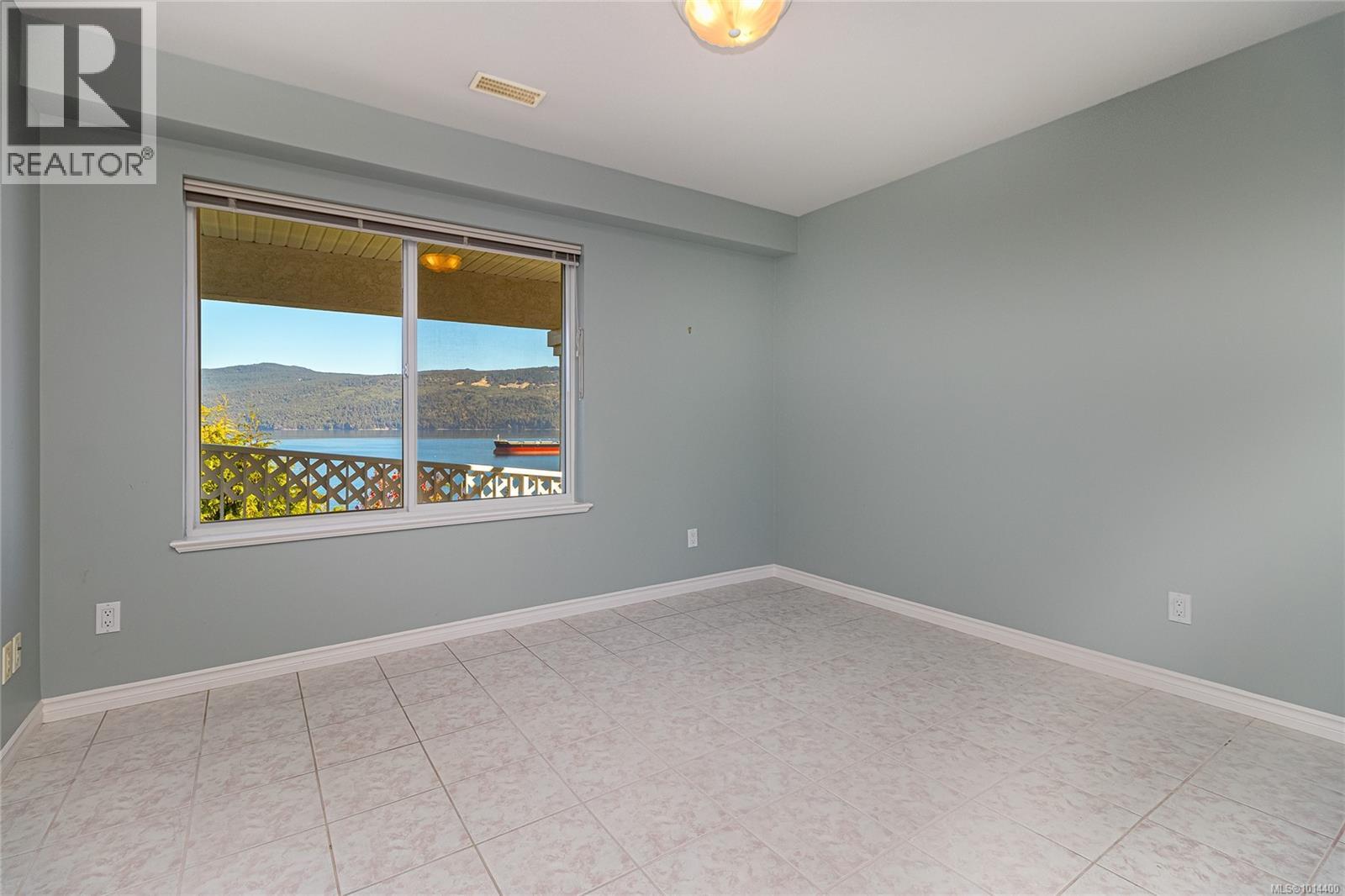 515 Marine View, Cobble Hill