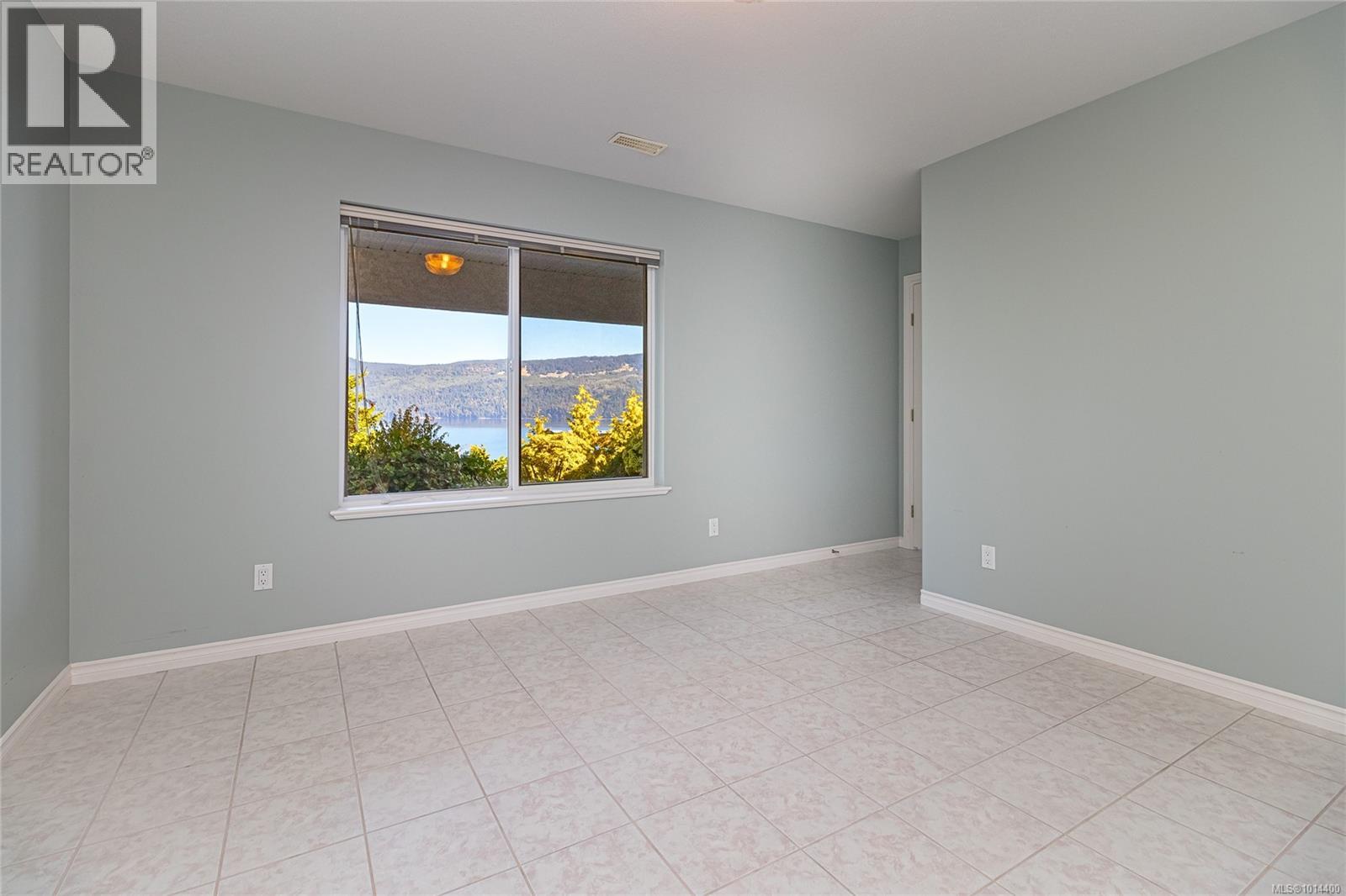 515 Marine View, Cobble Hill