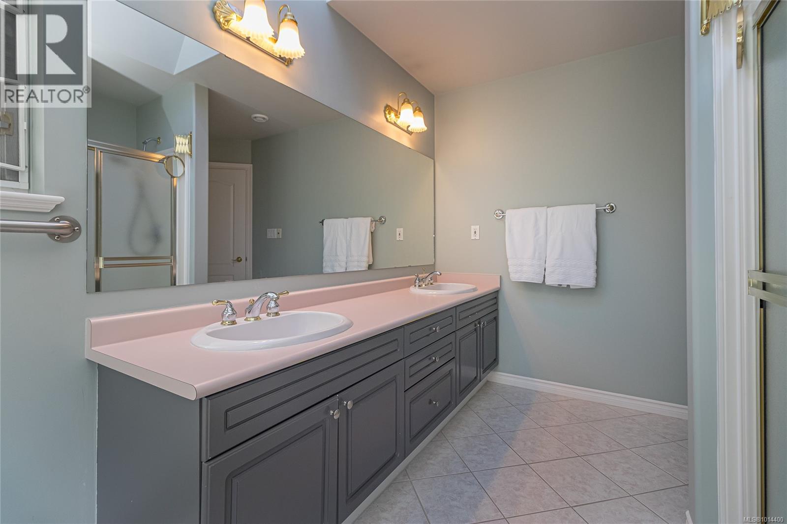 515 Marine View, Cobble Hill
