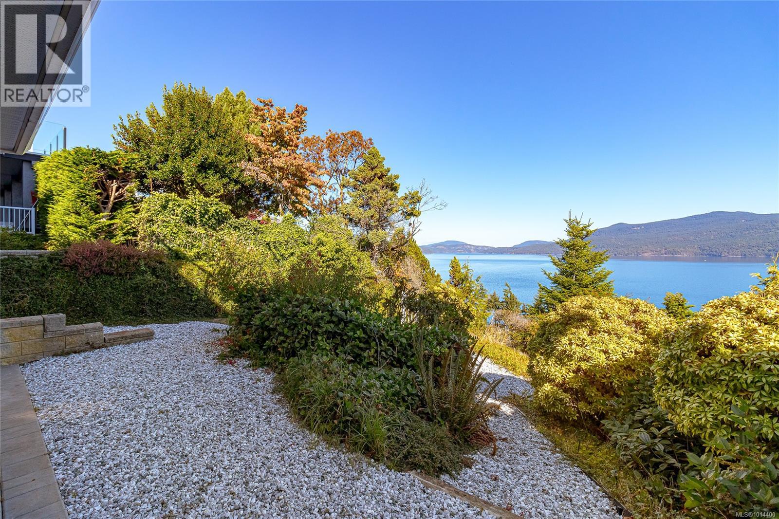 515 Marine View, Cobble Hill
