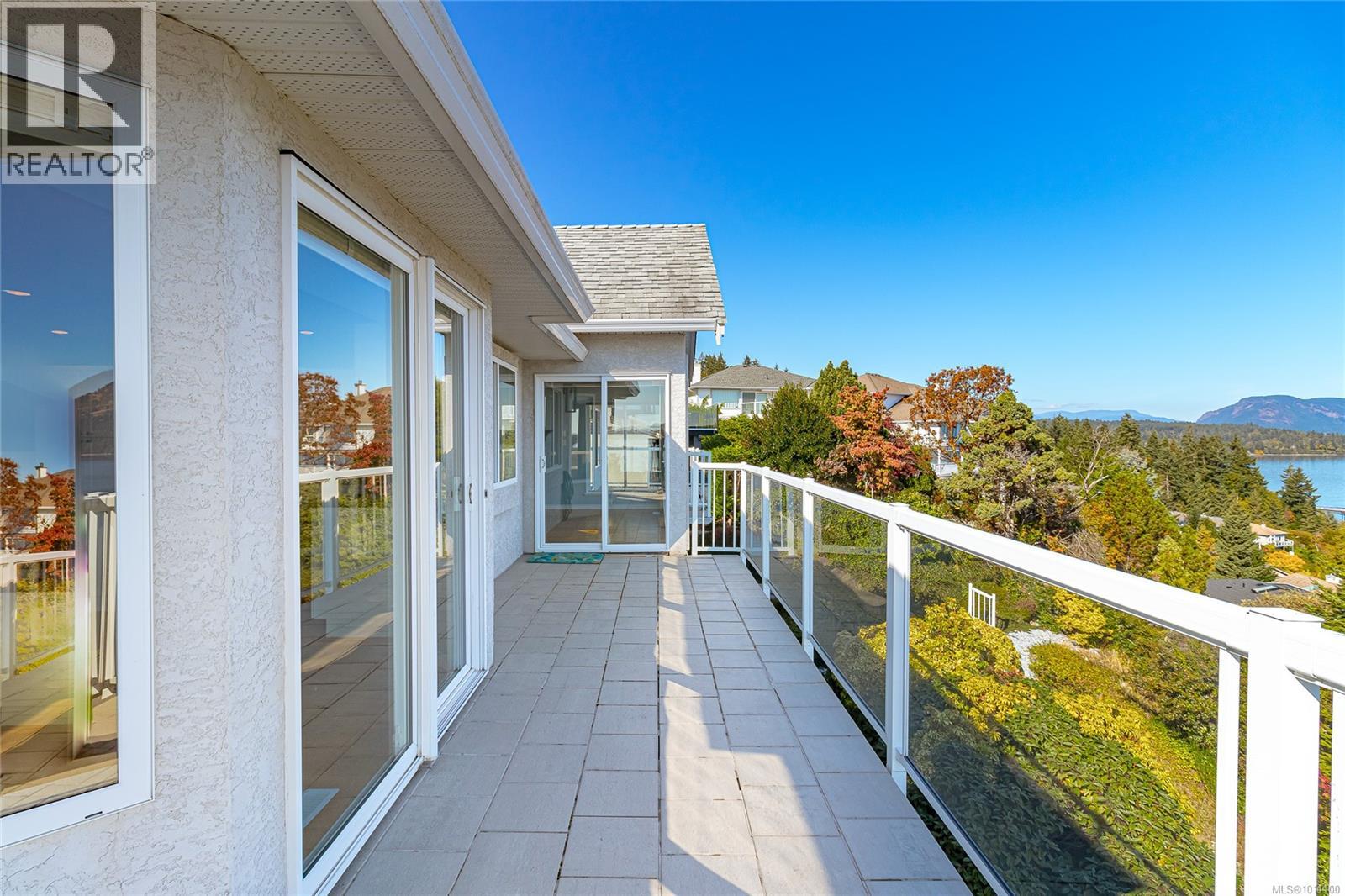 515 Marine View, Cobble Hill