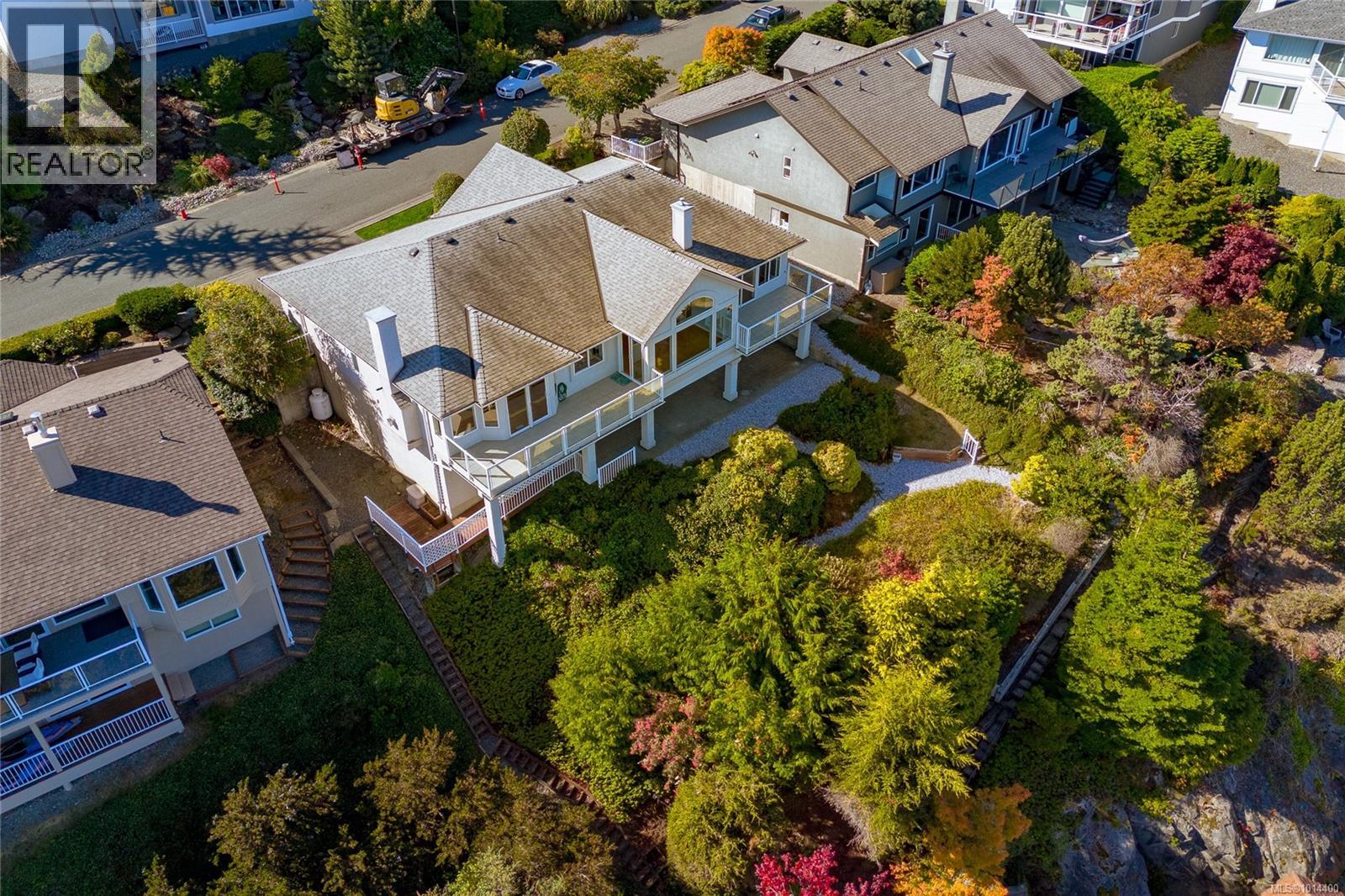 515 Marine View, Cobble Hill