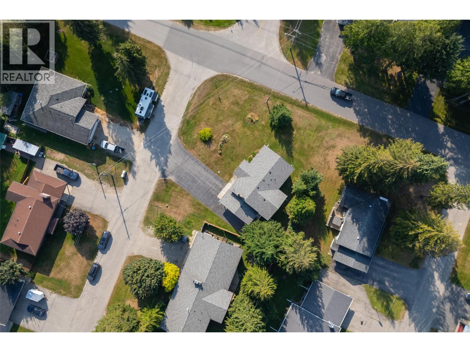 1695 Hay Road, Revelstoke