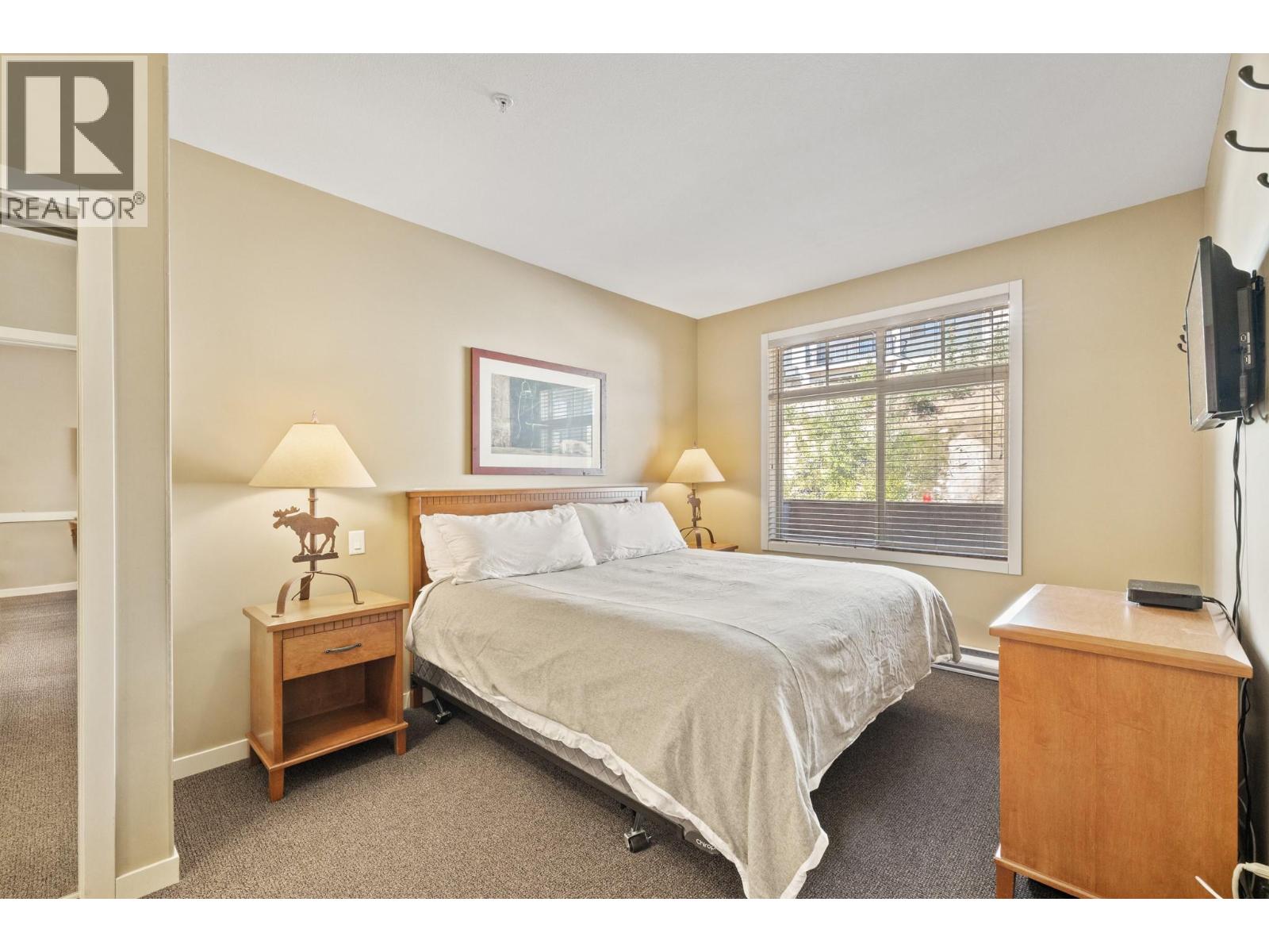 255 Feathertop Way Unit# 202, Big White