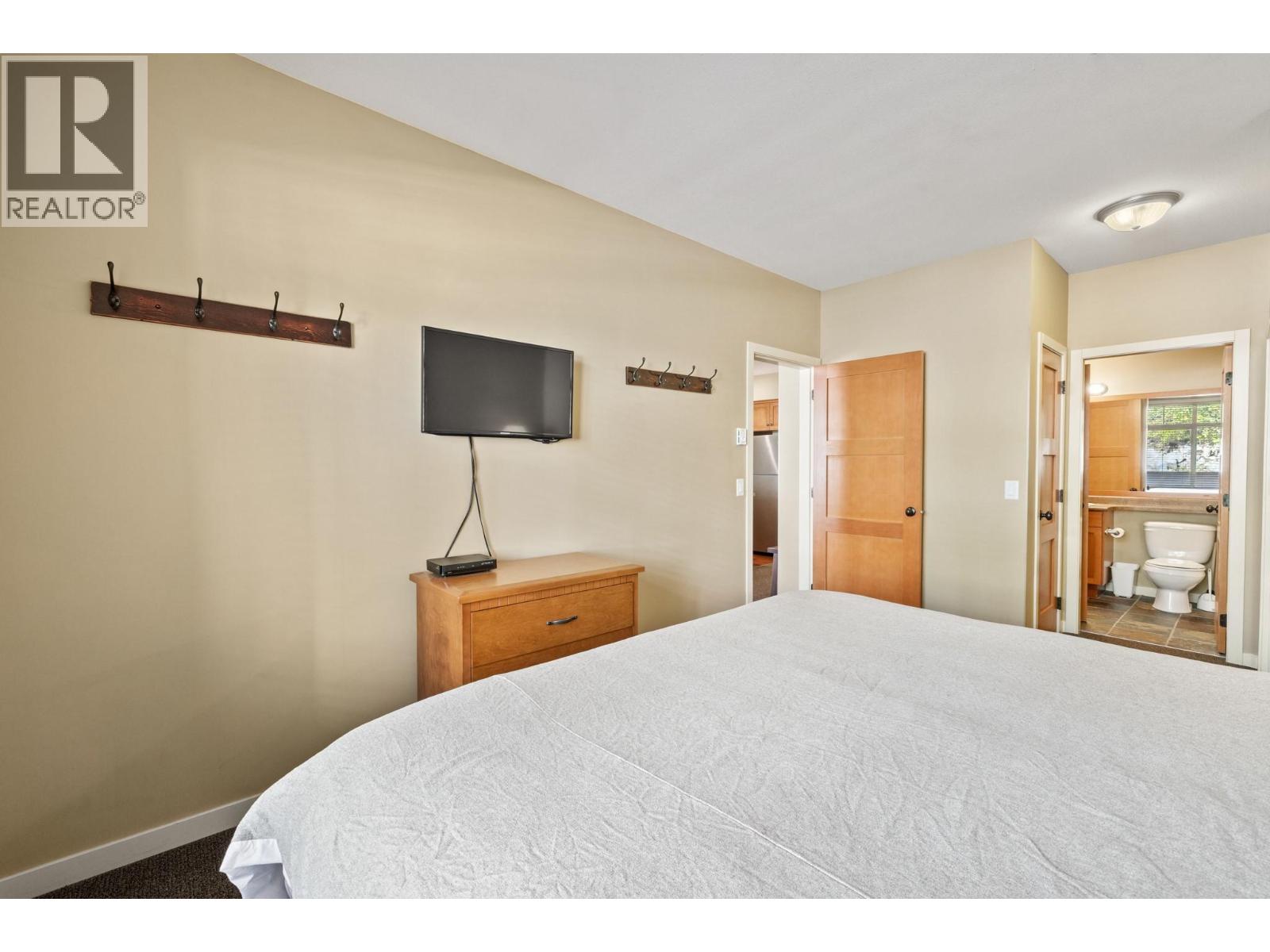 255 Feathertop Way Unit# 202, Big White