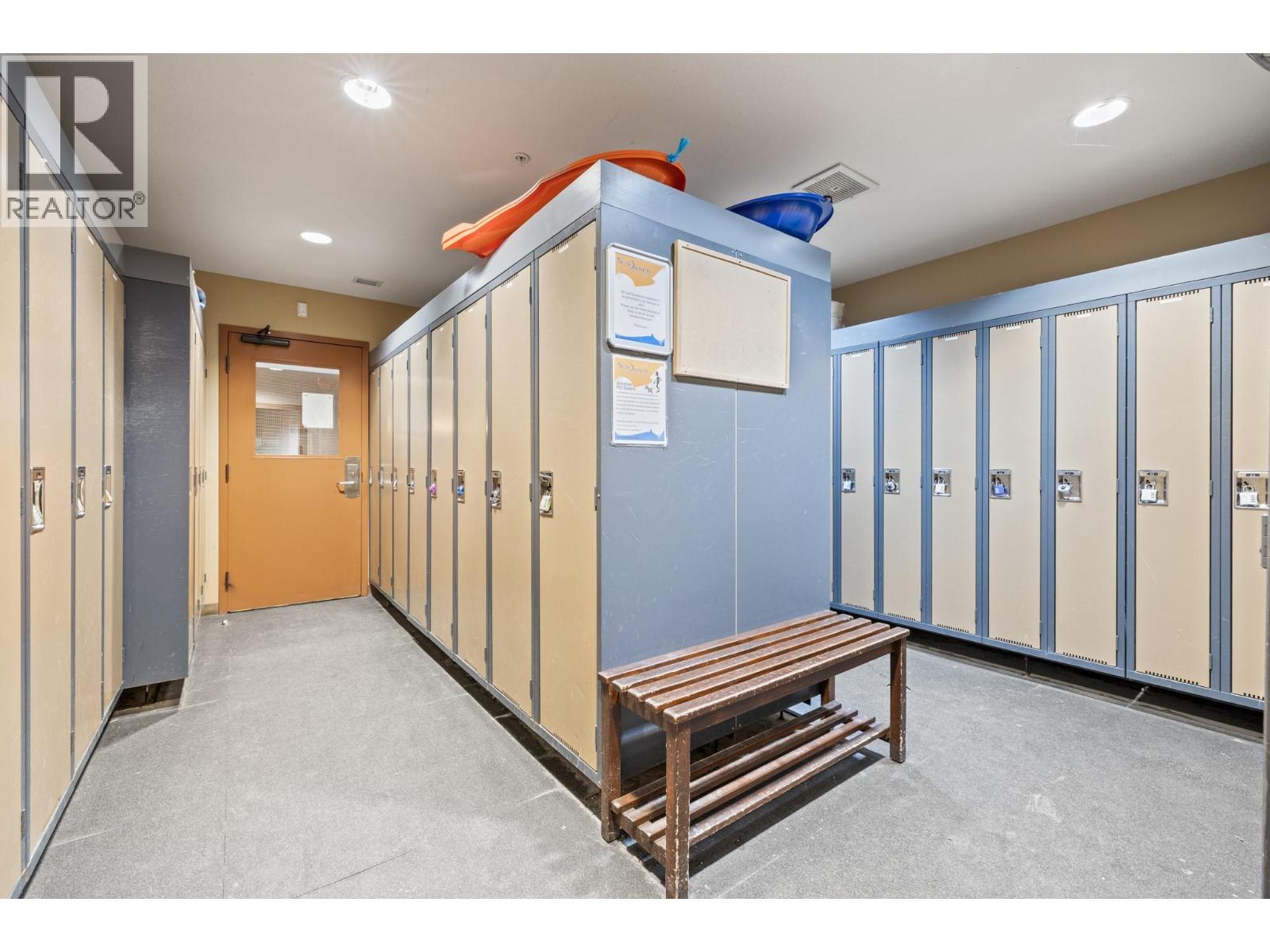 255 Feathertop Way Unit# 202, Big White
