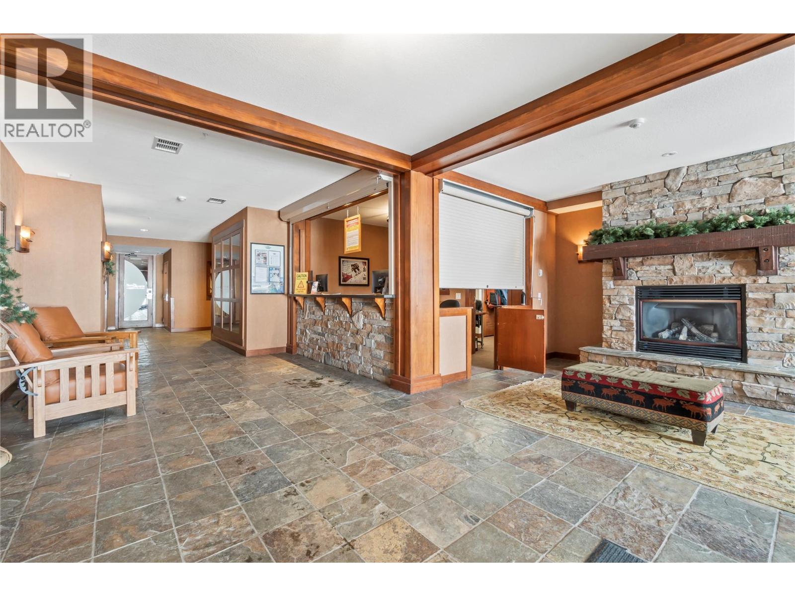 255 Feathertop Way Unit# 202, Big White