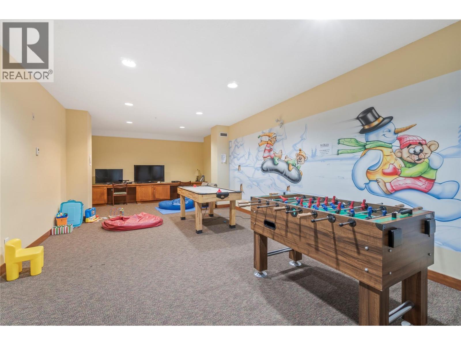 255 Feathertop Way Unit# 202, Big White