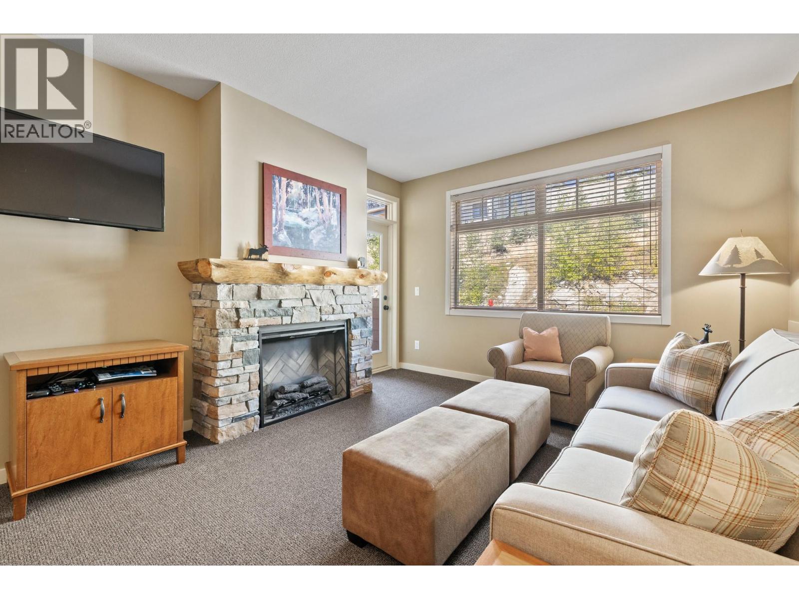 255 Feathertop Way Unit# 202, Big White