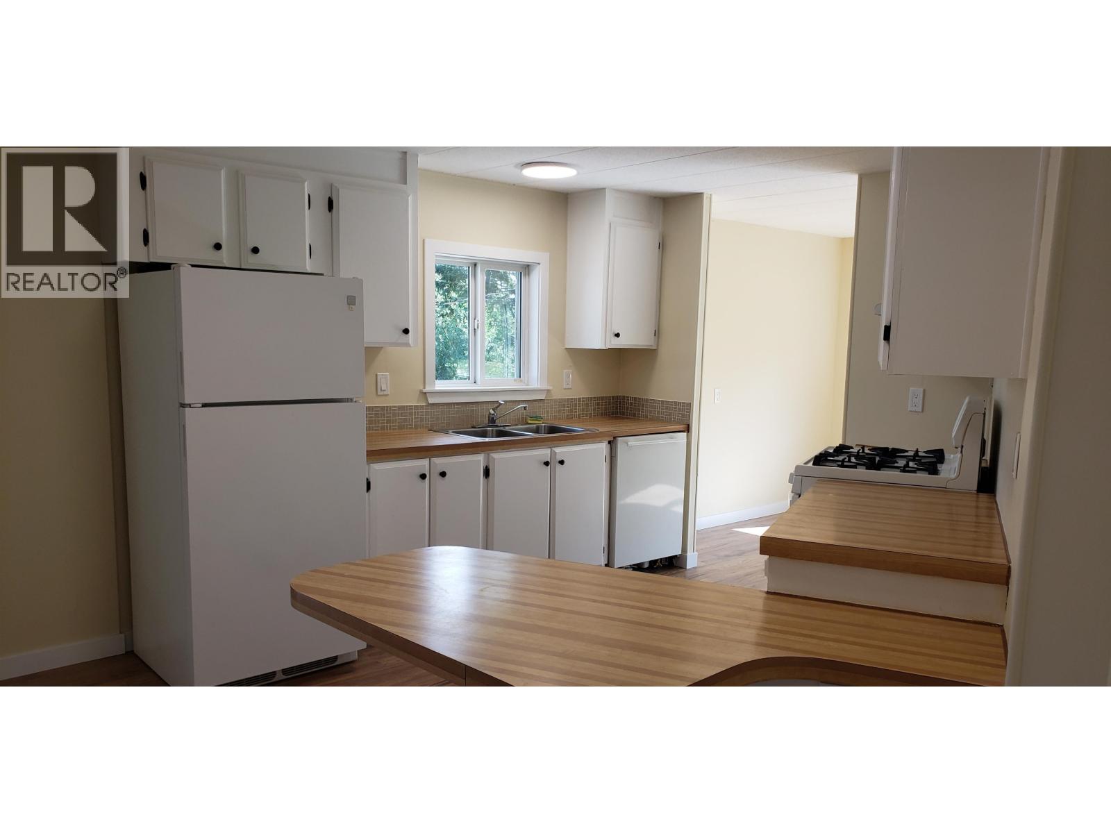 6209 GARRETT ROAD, Lone Butte