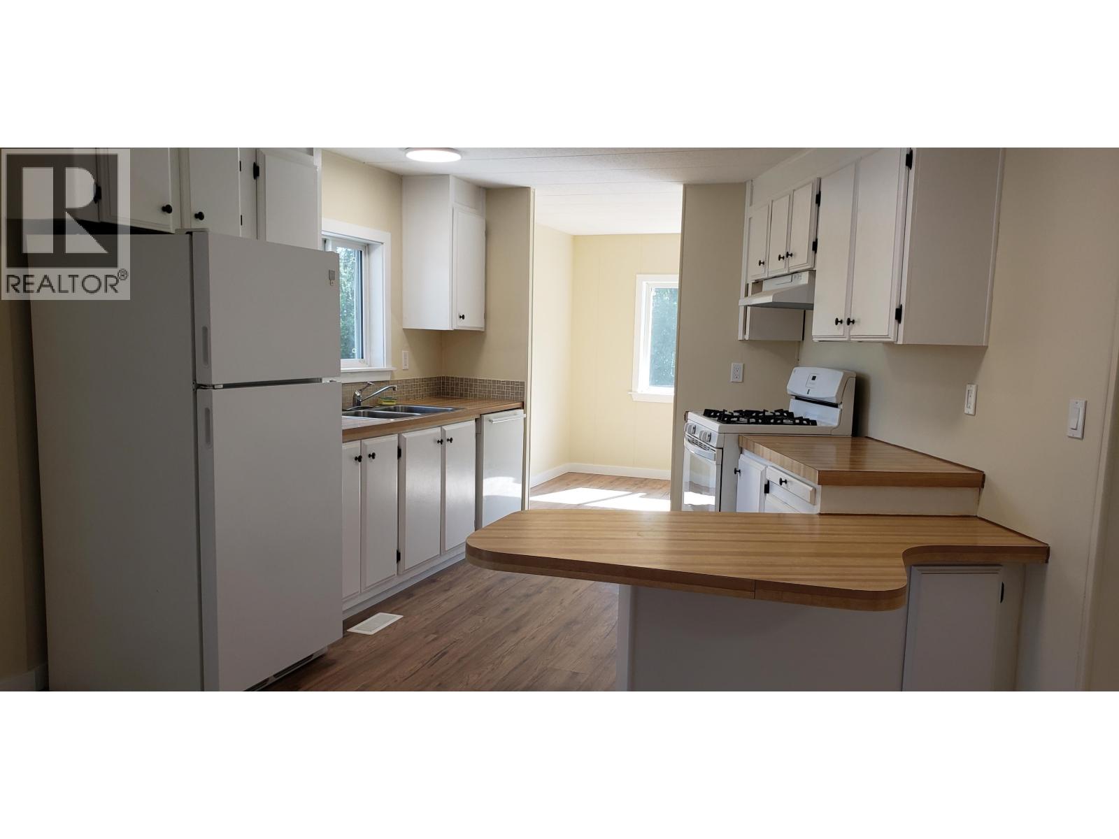 6209 GARRETT ROAD, Lone Butte