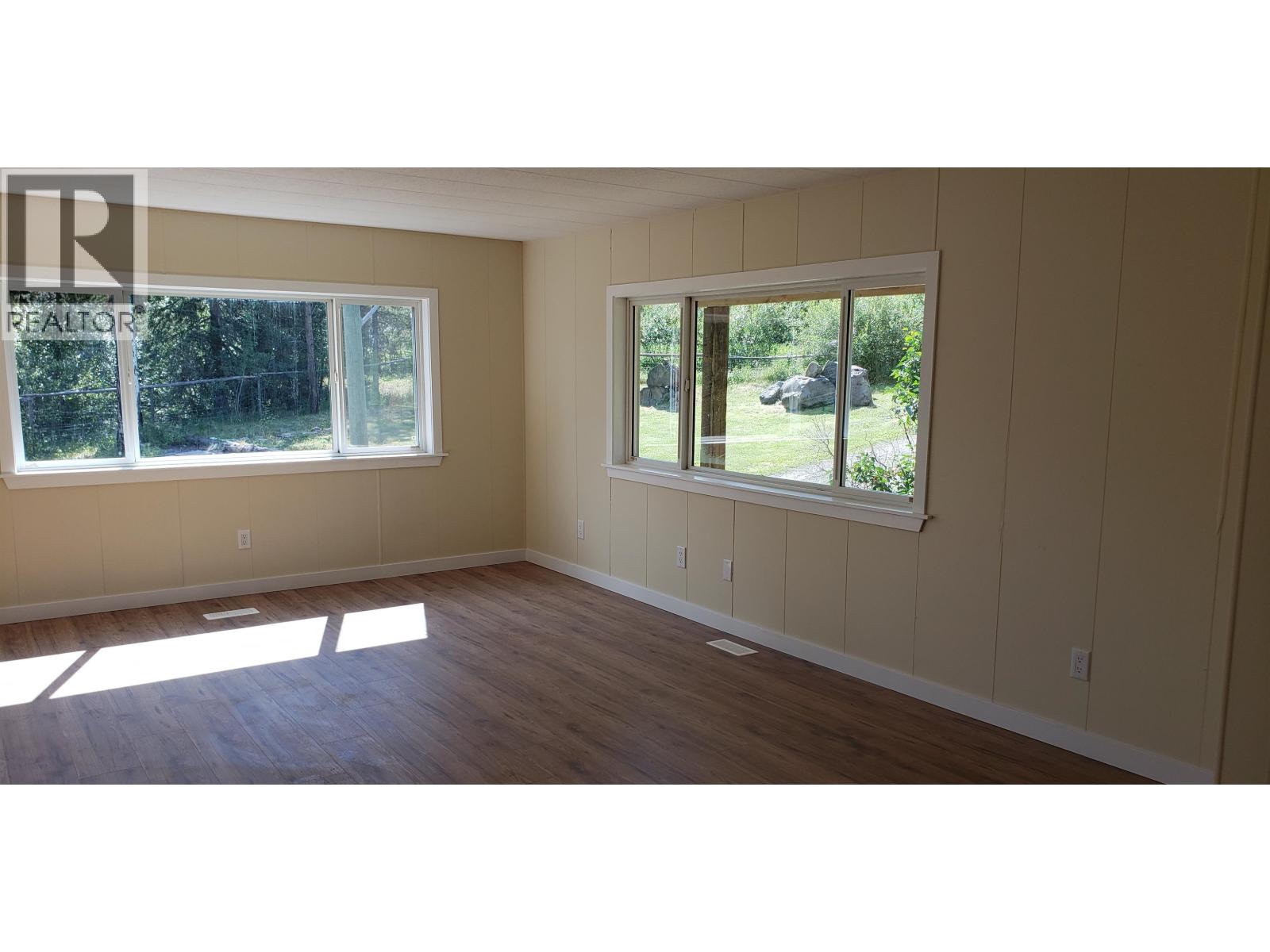 6209 GARRETT ROAD, Lone Butte