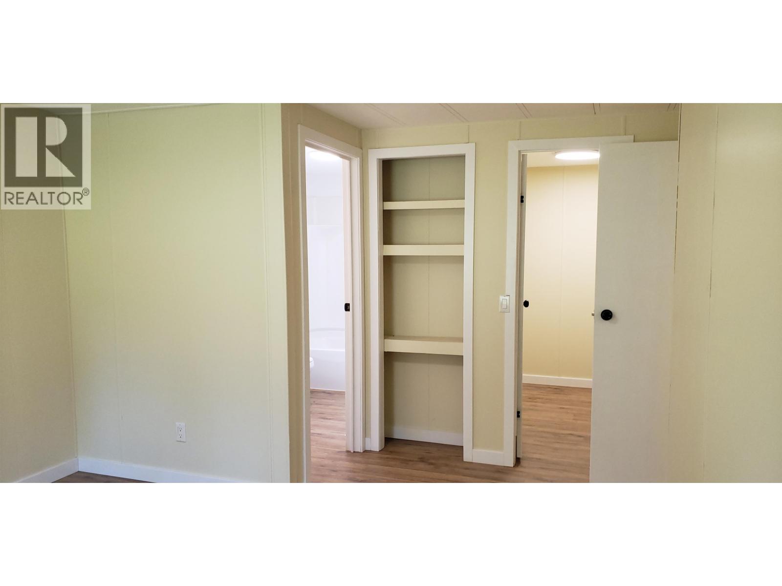 6209 GARRETT ROAD, Lone Butte