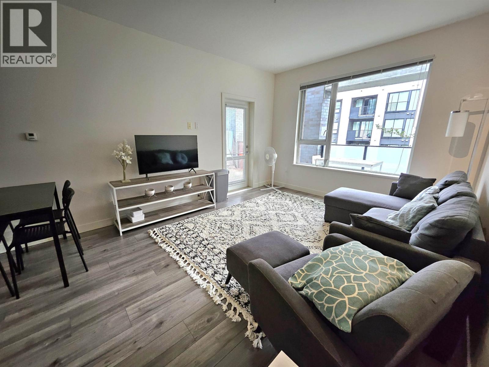 209 9250 UNIVERSITY HIGH STREET, Burnaby