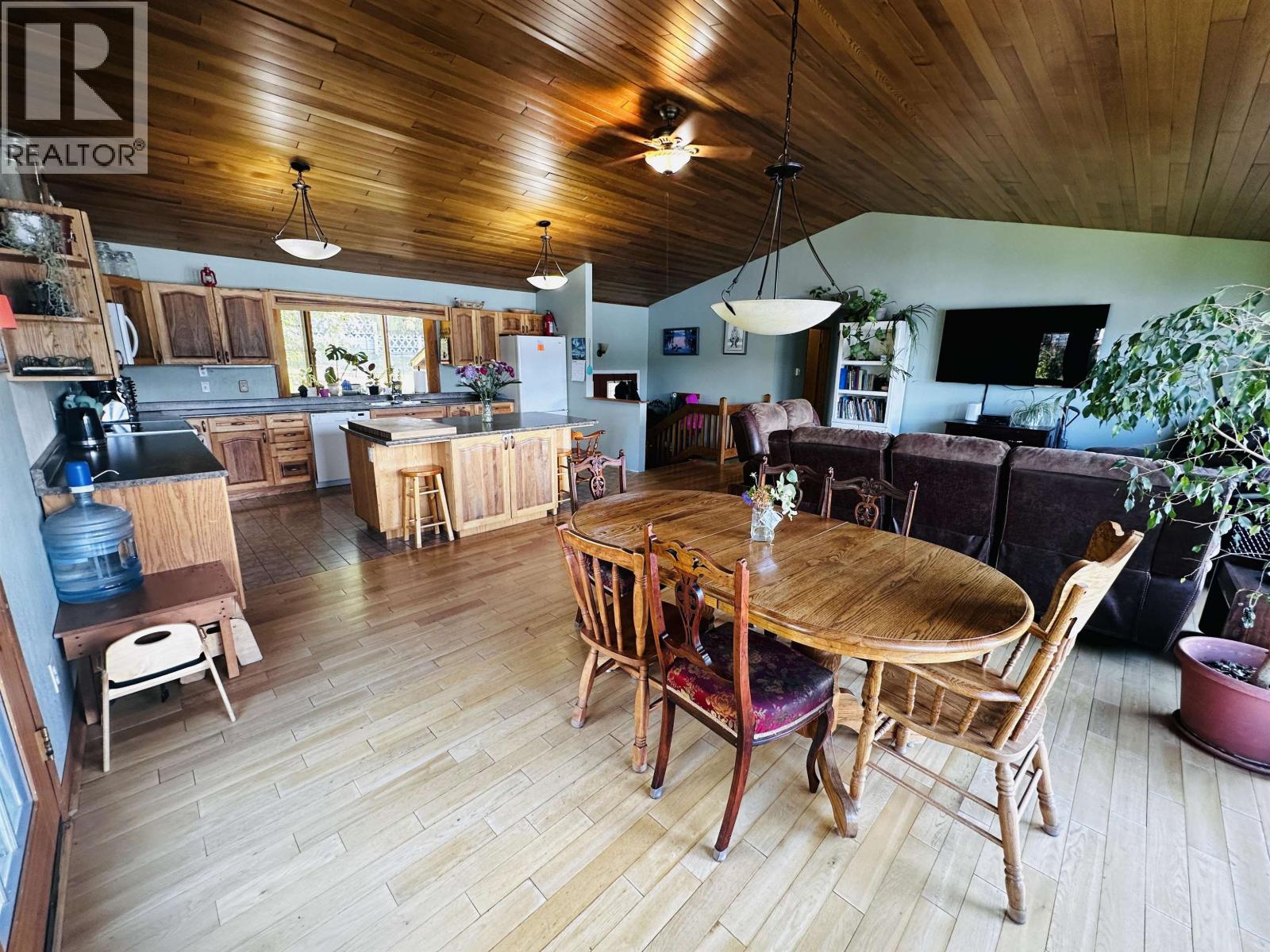8003 ROWLAND Road, Burns Lake