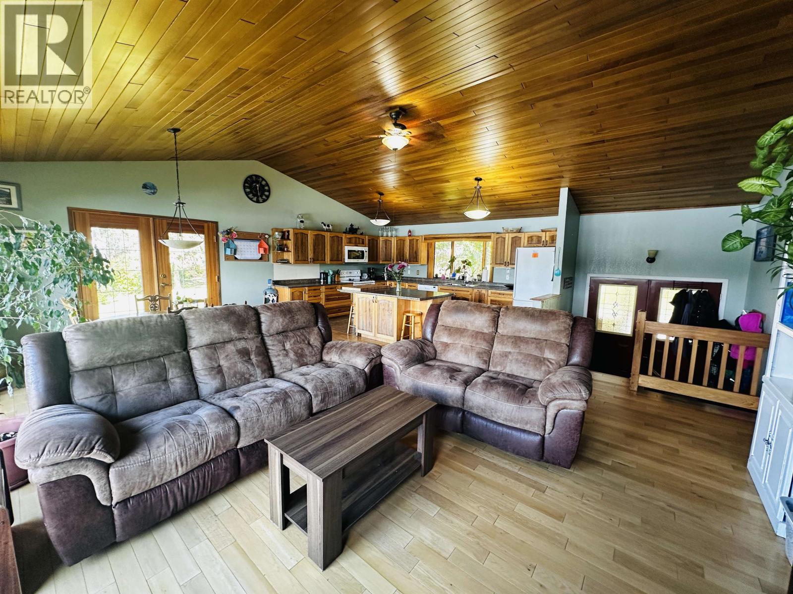 8003 ROWLAND Road, Burns Lake