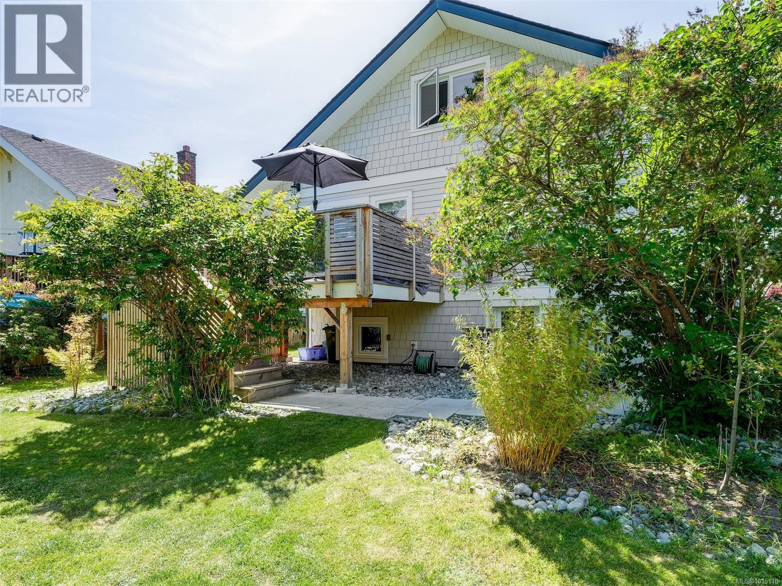  1803 DAVIE Street, Victoria