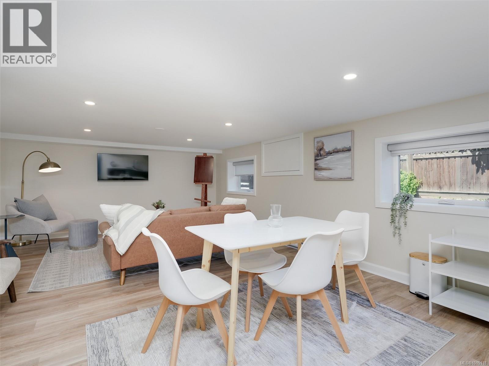  1803 DAVIE Street, Victoria