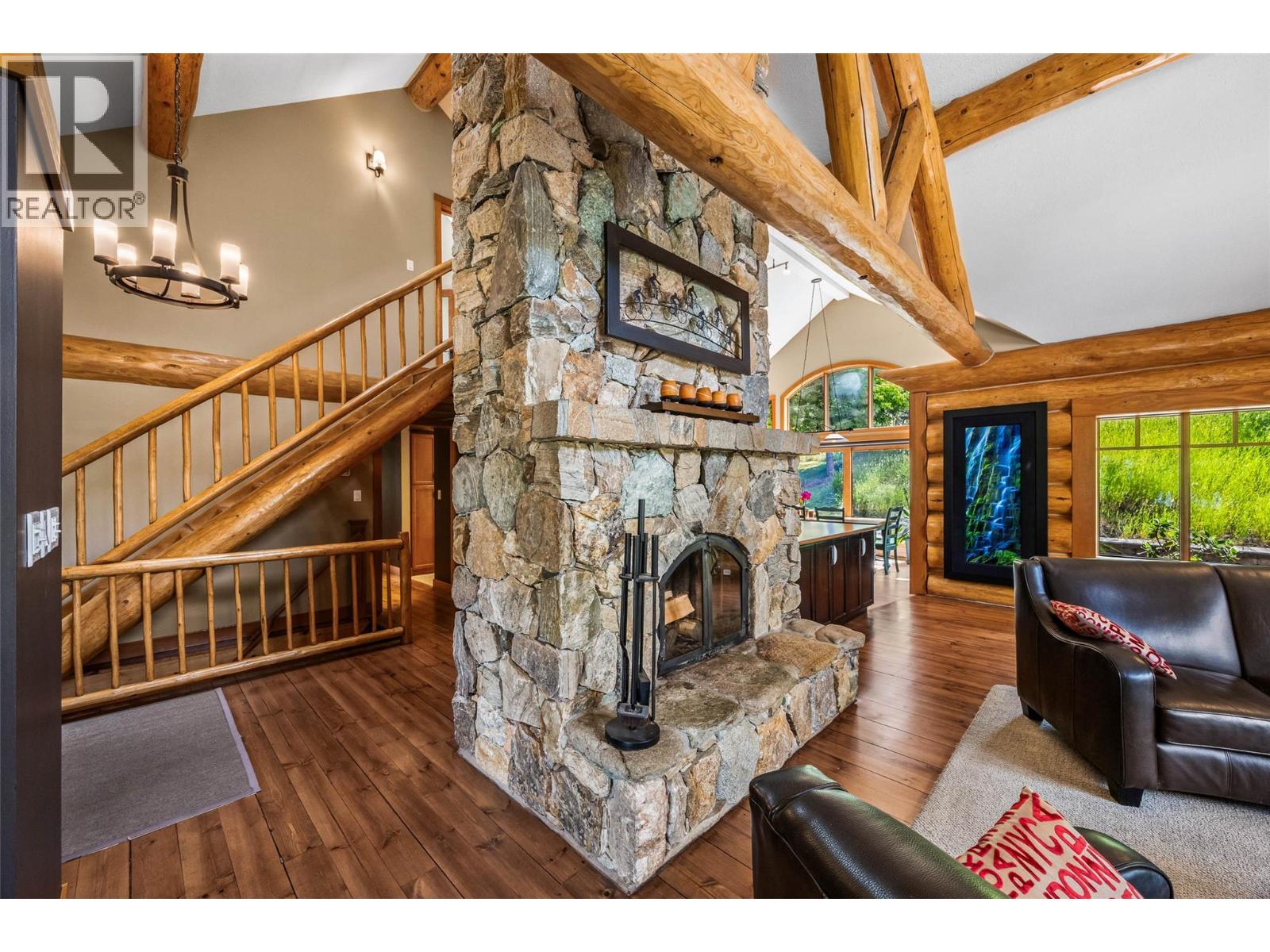 2094 HIGH SCHYLEA Drive, Kamloops