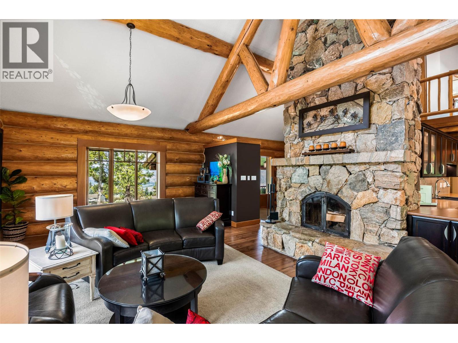 2094 HIGH SCHYLEA Drive, Kamloops