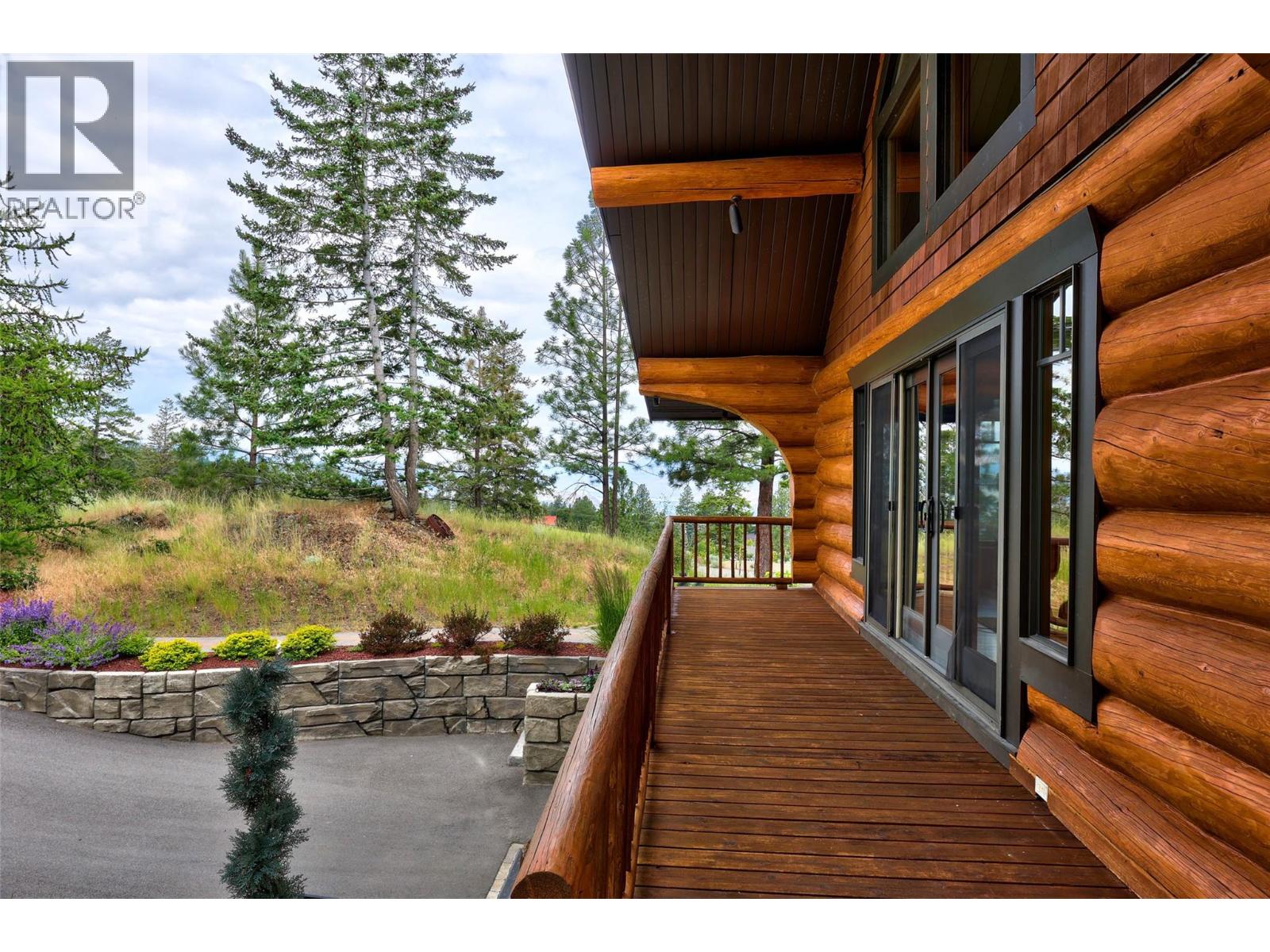2094 HIGH SCHYLEA Drive, Kamloops
