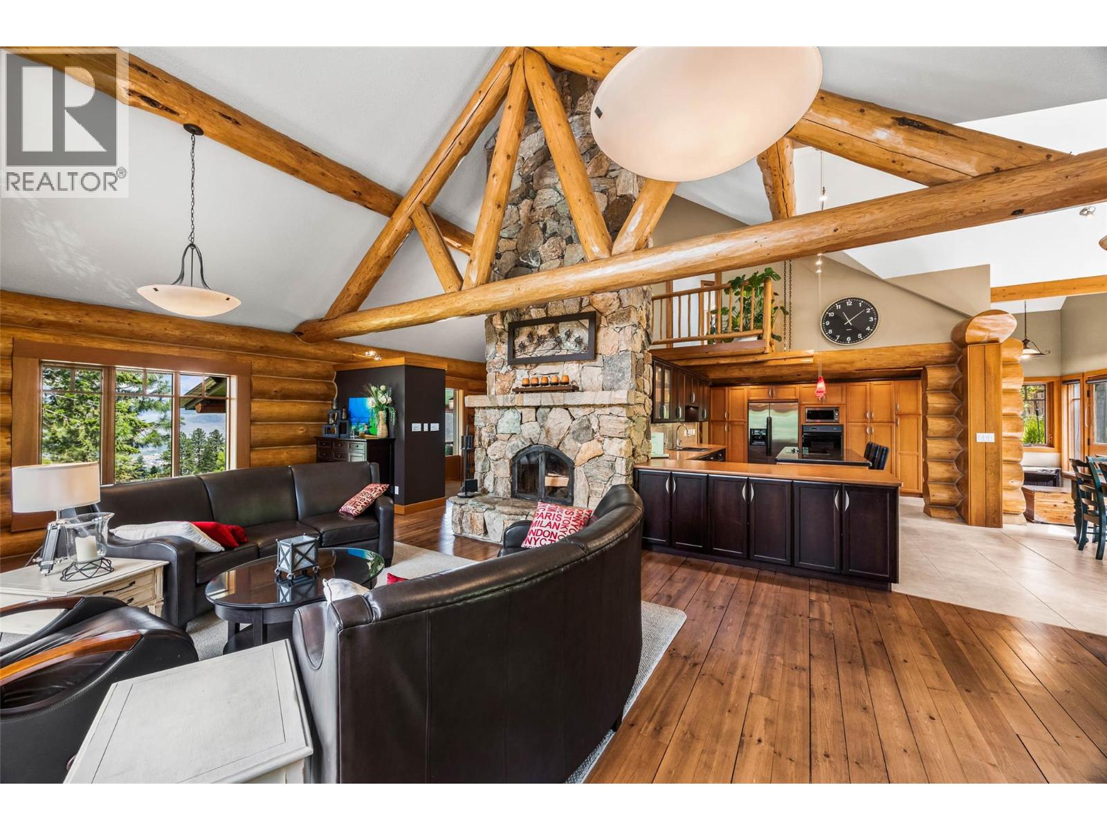 2094 HIGH SCHYLEA Drive, Kamloops
