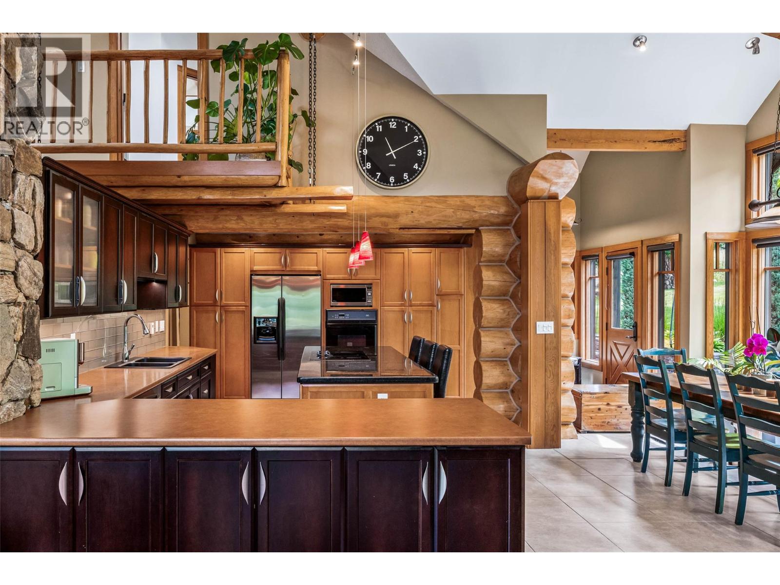 2094 HIGH SCHYLEA Drive, Kamloops