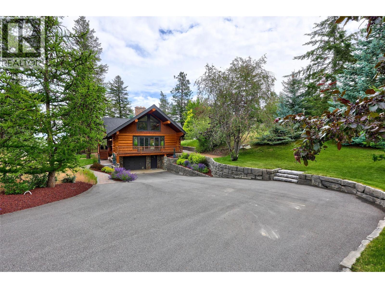 2094 HIGH SCHYLEA Drive, Kamloops