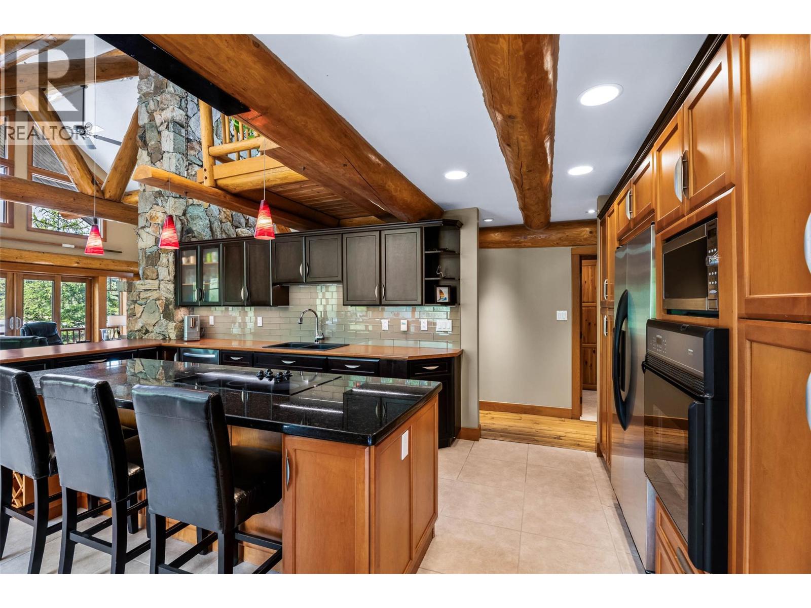 2094 HIGH SCHYLEA Drive, Kamloops