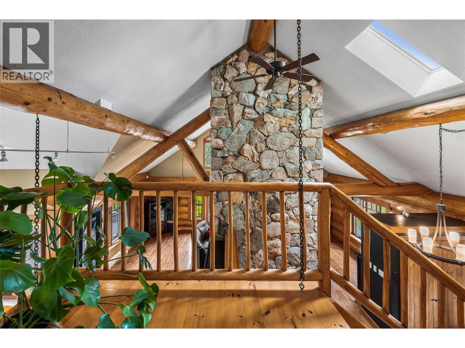 2094 HIGH SCHYLEA Drive, Kamloops