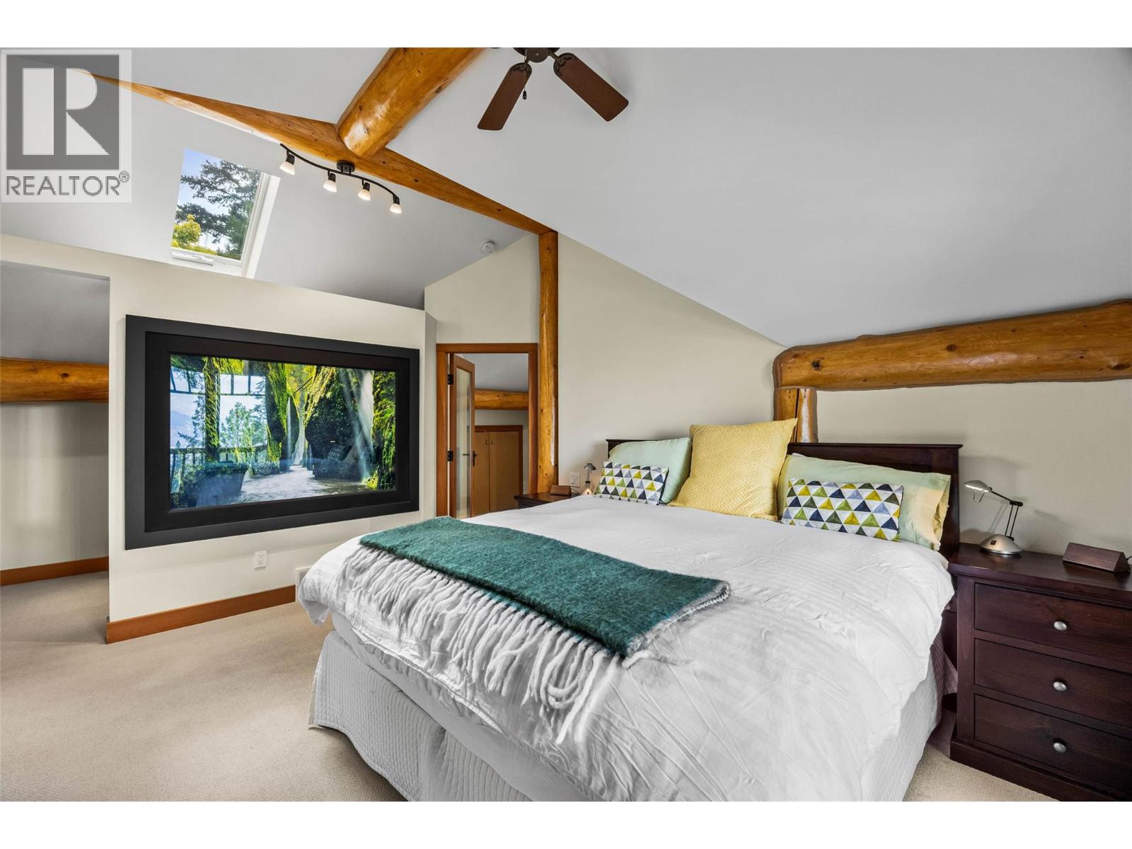 2094 HIGH SCHYLEA Drive, Kamloops