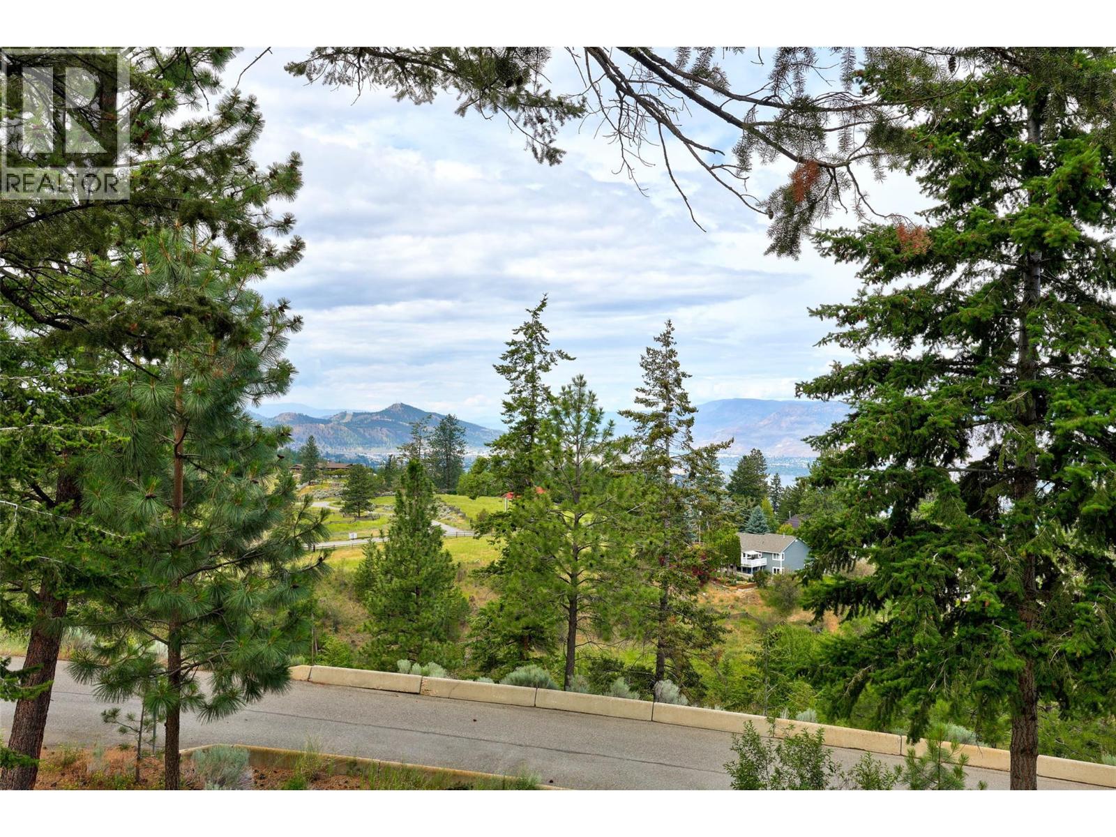 2094 HIGH SCHYLEA Drive, Kamloops