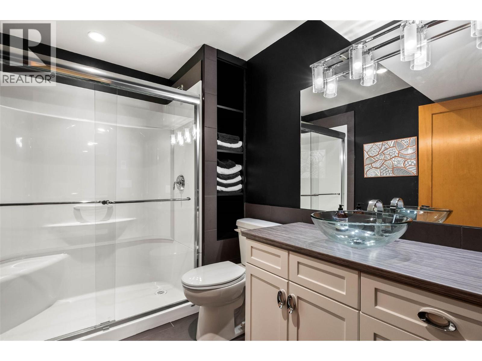 2094 HIGH SCHYLEA Drive, Kamloops