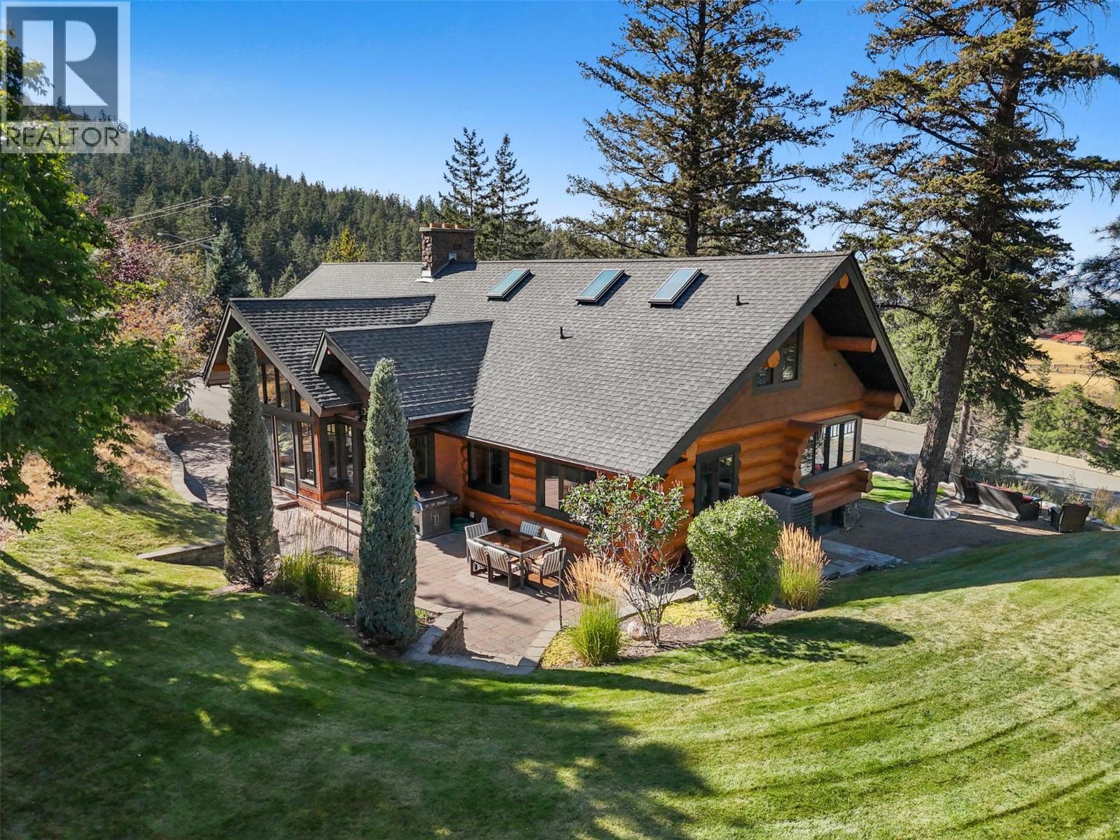 2094 HIGH SCHYLEA Drive, Kamloops