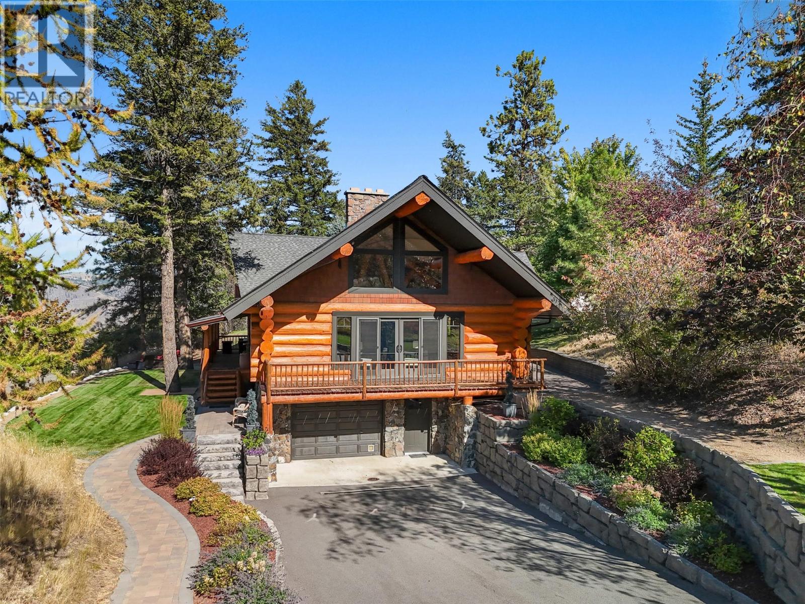 2094 HIGH SCHYLEA Drive, Kamloops