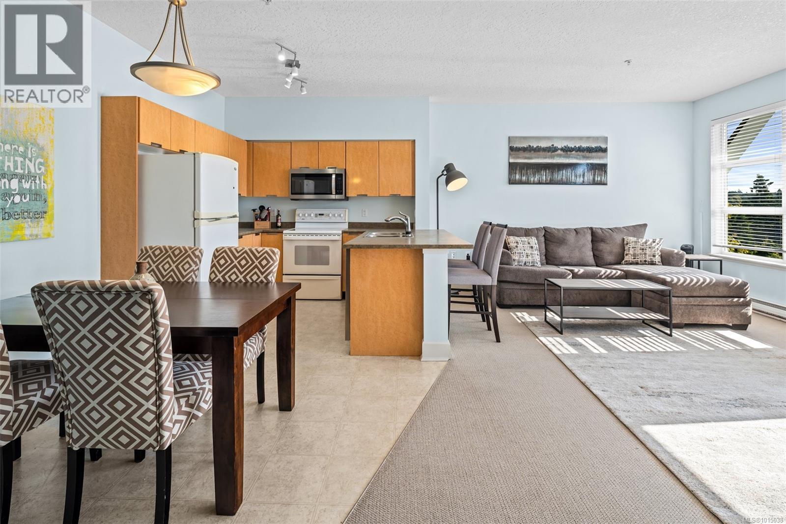 403 870 Short St, Saanich