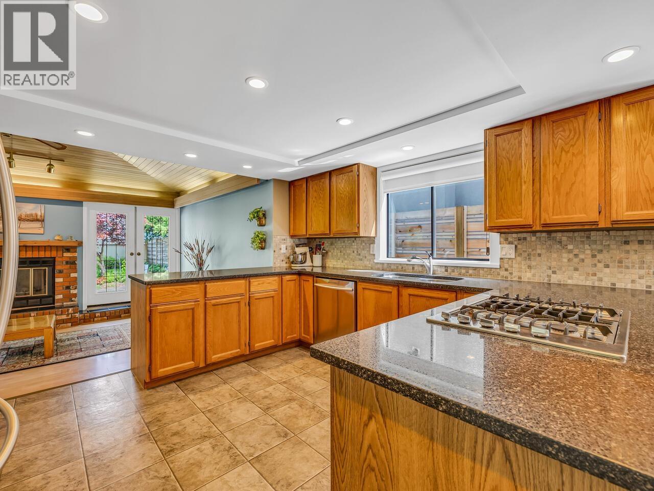 735 SPRICE AVENUE, Coquitlam
