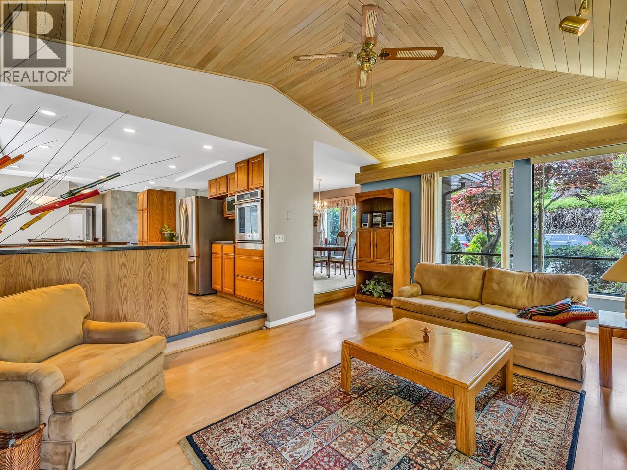 735 SPRICE AVENUE, Coquitlam