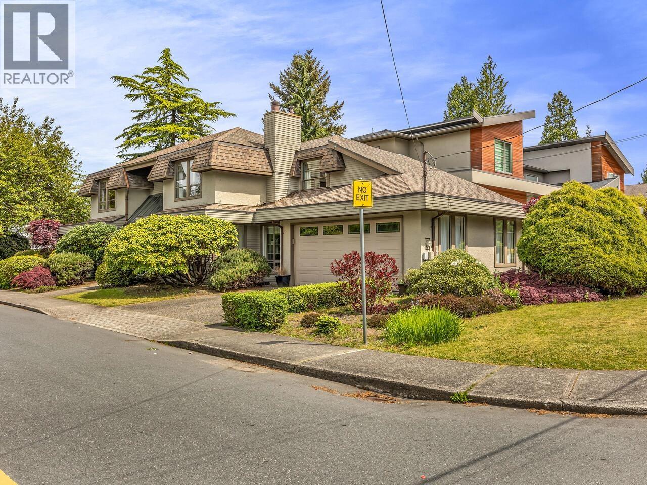 735 SPRICE AVENUE, Coquitlam