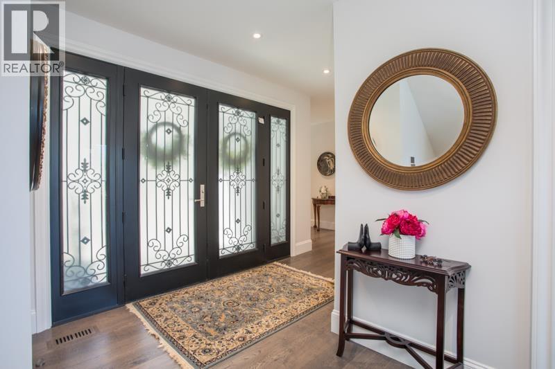 1812 CARDINAL CRESCENT, North Vancouver